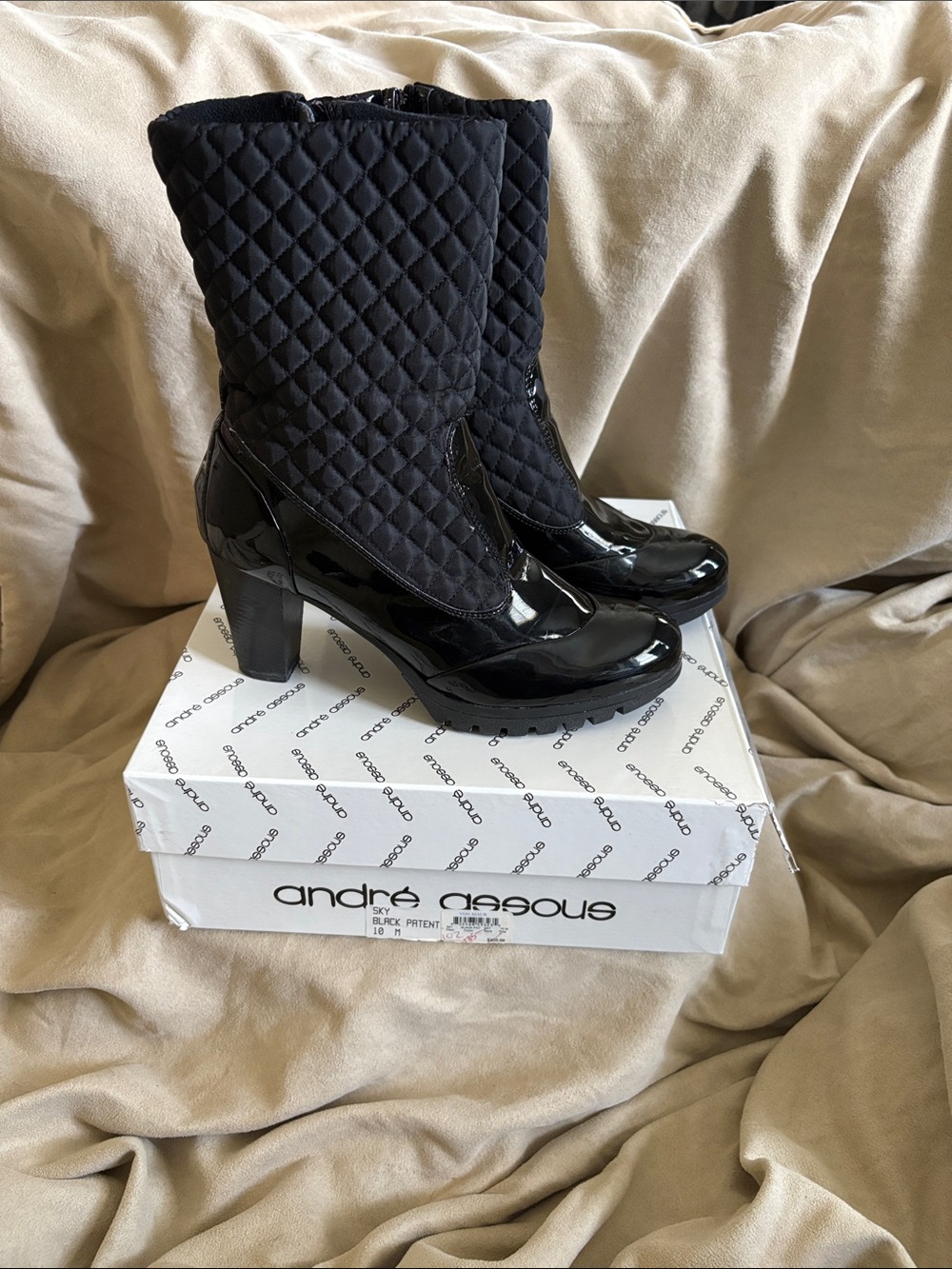 Andre Assous Sky Black Patent Quilted Boots Sz 10